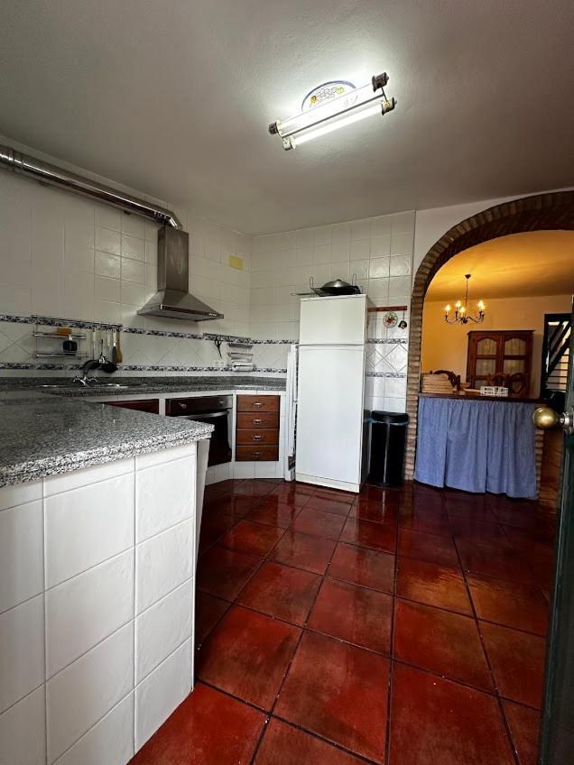 Espaciosa y Elegante Casa Rural en Los Marines Exterior foto